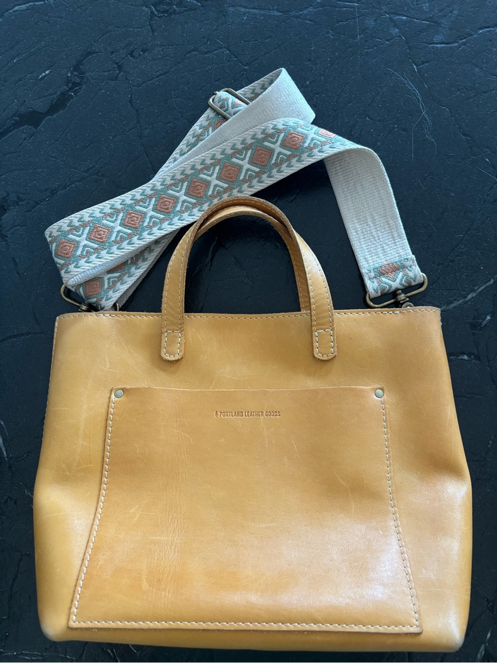 Portland leather medium bag